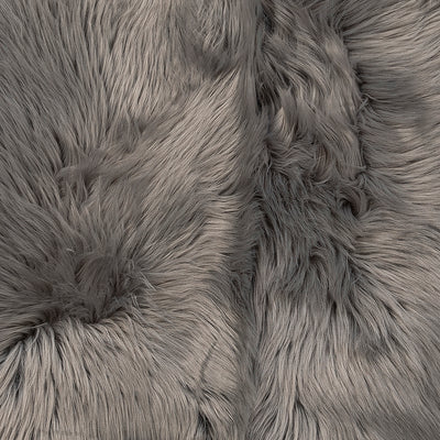 Choosing Faux Fur vs. Real Fur Rugs